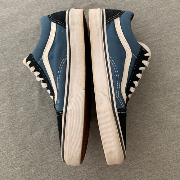 Vans Old Skool Skate Shoe - Picture 2 of 10